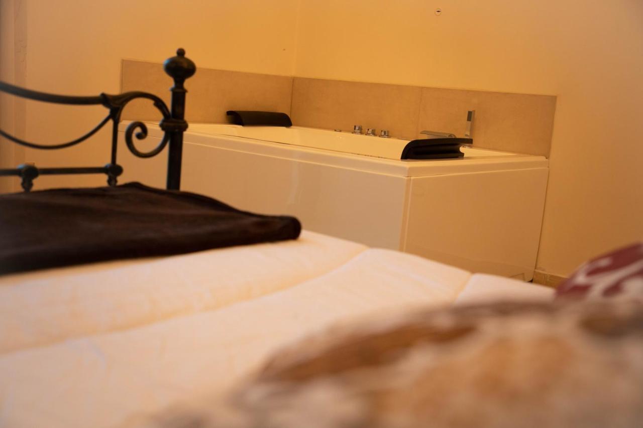 Il Palazzo - Luxury Home & Event Cosenza Exterior foto