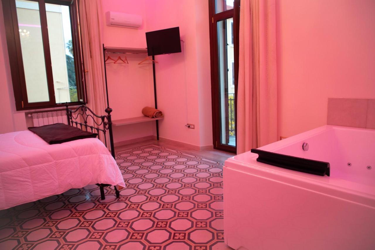Il Palazzo - Luxury Home & Event Cosenza Exterior foto